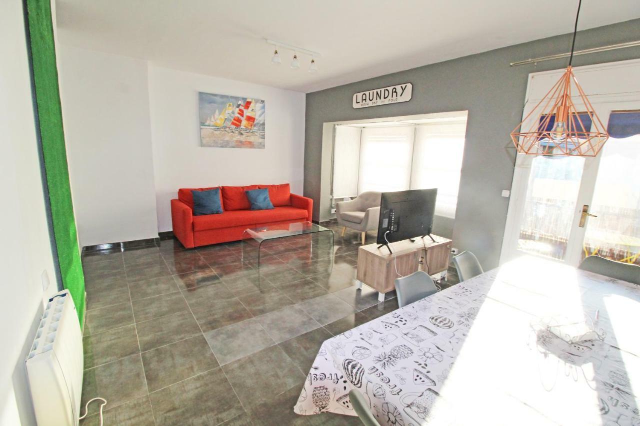Centrico Y Espacioso Piso En Barrio Tranquilo Alicante Exterior photo